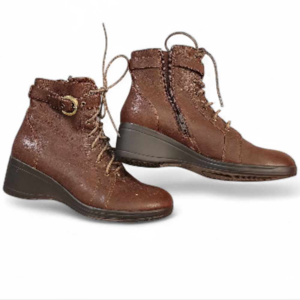 C. Banner Lace Up Ankle Boots in Brown Size 6 - Picture 5 of 12